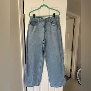 Universal Thread Light Blue Straight Leg Jeans